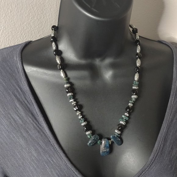 Stone And Plastic Bead Necklace 21 Inches Long - Picture 1 of 12